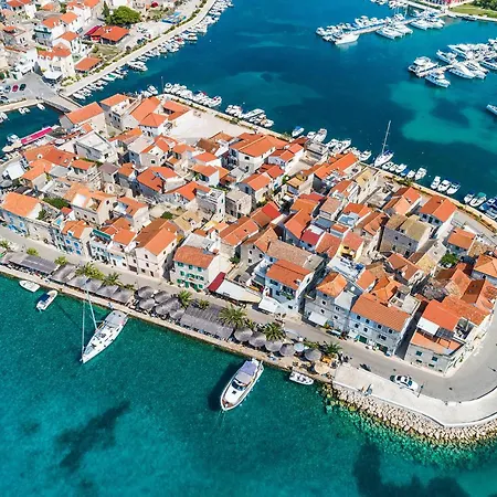 Appartamento 2 Bedroom Stunning In
