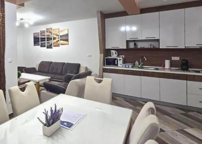 Appartamento 2 Bedroom Beautiful In