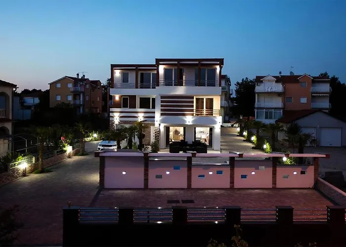 Appartamento 2 Bedroom Beautiful In