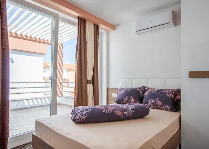 2 Bedroom Beautiful In Appartamento *