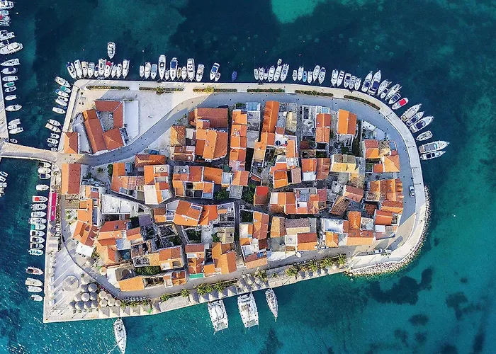 2 Bedroom Beautiful In Daire Vodice