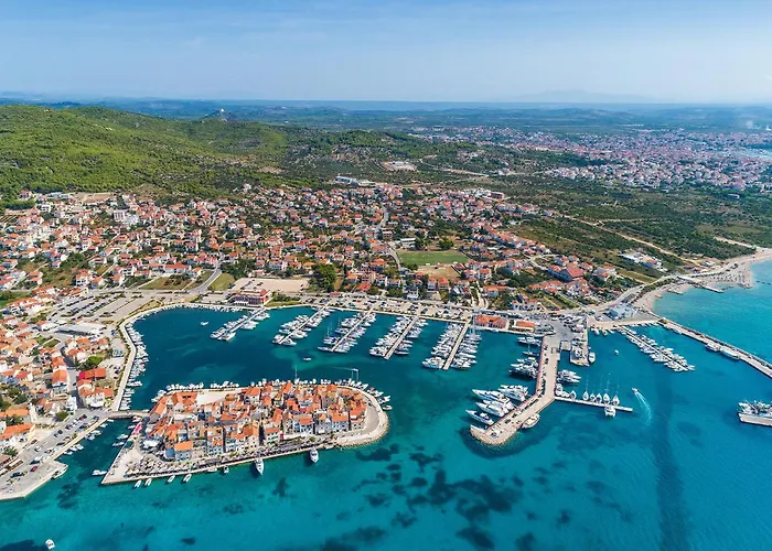 2 Bedroom Beautiful In Vodice